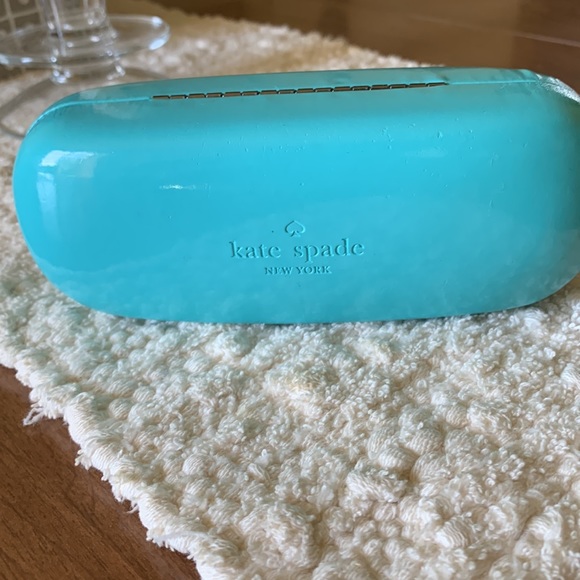 Kate Spade eyeglass case - Picture 3 of 3